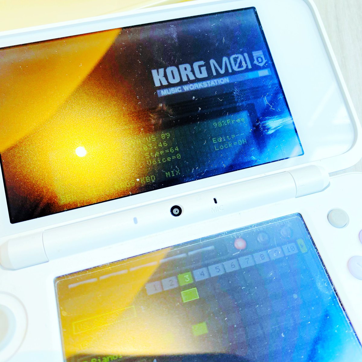 mistyminds's tweet photo. DSで曲を作る時はDSN-12やDS-10+を使う事が多いからひさしぶりに #korgM01D を開いたら操作を一部忘れてたり音色も忘れて「どんな音を選べるんだっけ?」といろいろ鳴らしてみたり。
かなり楽しかったので #M3春2023 用に準備してる内容をガラッと変えてもいいかもと思い始めています…!
(*´艸`)♪ https://t.co/F2m204BM1H
