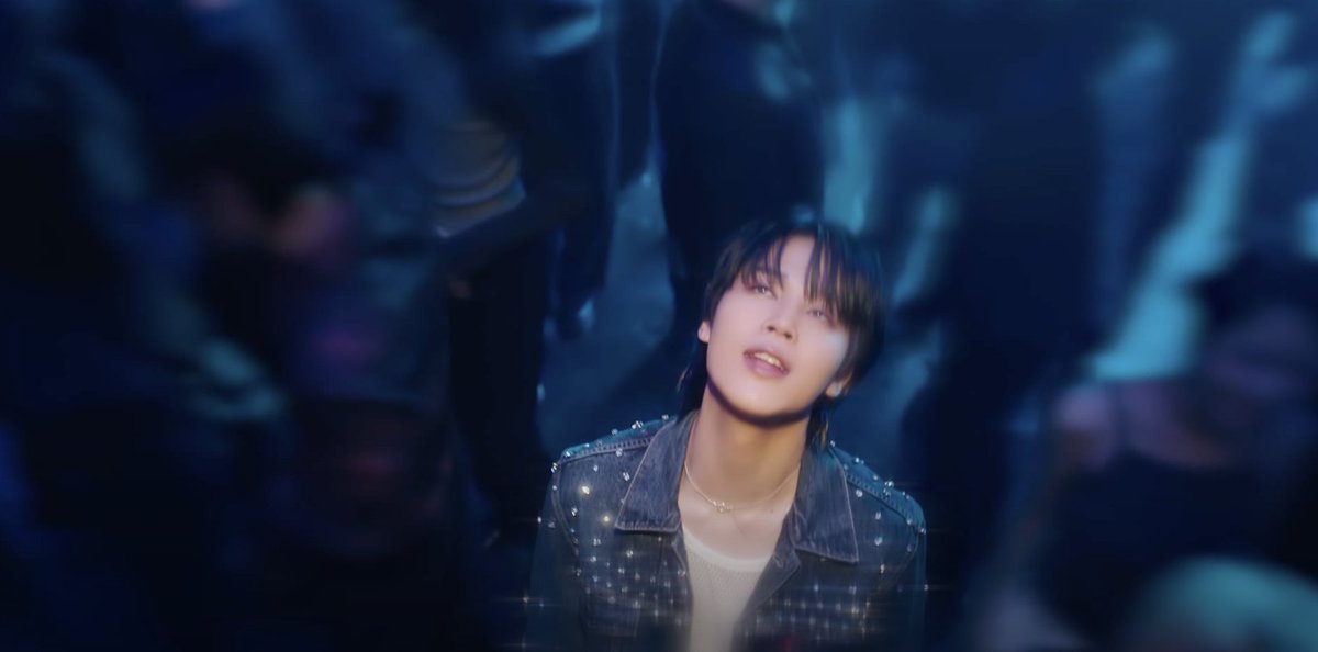 MTV's tweet photo. Soundtracking my weekend with #Jimin’s ‘FACE’ — and obsessing over every frame of the “Like Crazy” music video 🖤 #Jimin_FACE https://t.co/zv7zpwTuwJ