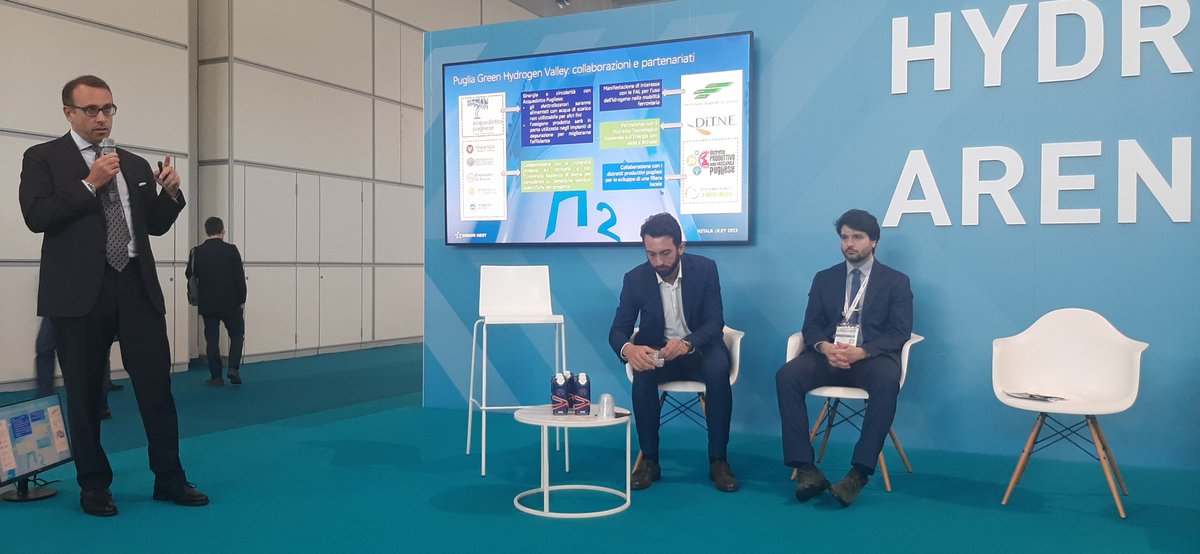 EdisonNews's tweet photo. L. Mazza a #KeyEnergy: "L’#idrogeno è un vettore chiave per la #decarbonizzazione di industrie e trasporti. Lavoriamo per la diffusione dell’idrogeno verde in Italia e massimizzare le sinergie sul territorio favorendo lo sviluppo di competenze"
@KeyEnergyit #IEGexpo @IEGexpo https://t.co/MoCLEjKtSO