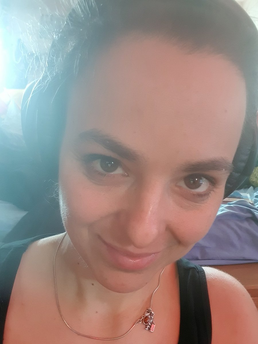MarionFiedlerTN's tweet photo. Working on new music! Cannot hide my smile. ❤ https://t.co/AGTbqED3pK