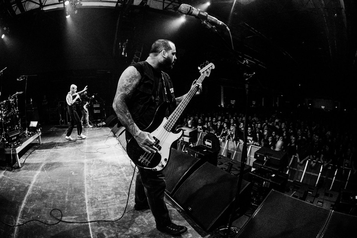 Cologne was insane. Thank you. Munich tonight! 📸 <a href="/GabeThePigeon/">Gabe Becerra</a>