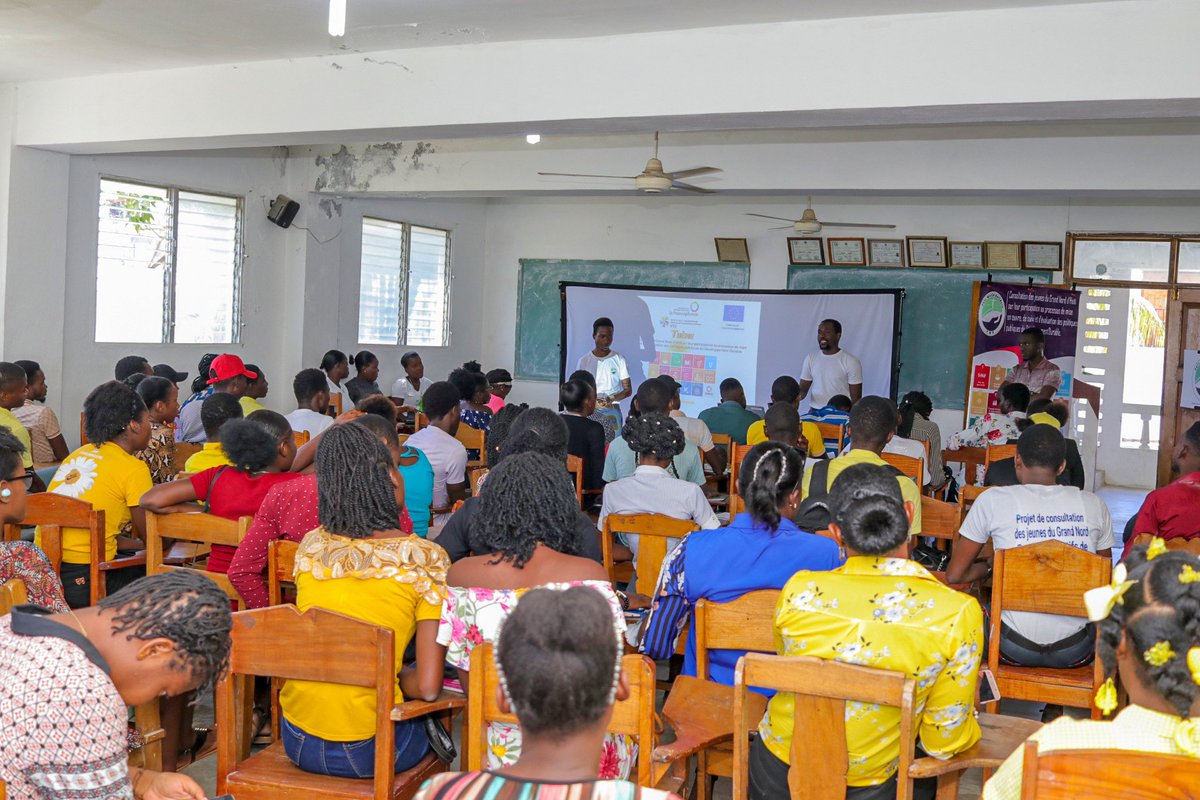 fairworldbuilde's tweet photo. Discussion autour des ODD avec les jeunes étudiants de la Faculté de Droit de Fort-Liberté dans le cadre du projet de consultation des jeunes du Grand Nord sur les ODD avec le soutien de l'IFDD, organe subsidiaire de l' @OIFrancophonie https://t.co/xfqSmvyogR