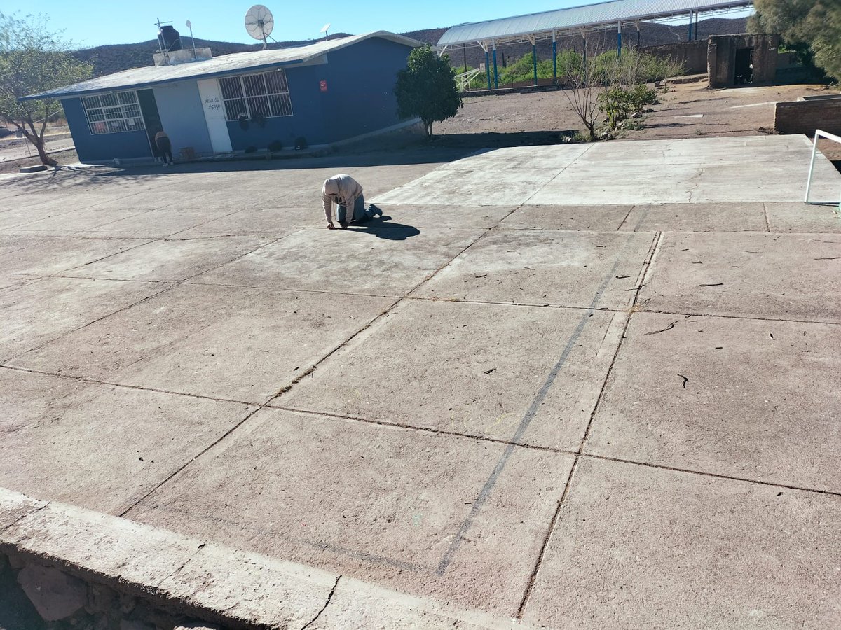 knowleddge's tweet image. El día de hoy el equipo de Educación Física Estatal le dio color a la escuela &quot;Justo Sierra&quot; del poblado Alamillo Galeana, en Rodeo. Los juegos tradicionales no solo divierten a los alumnos, sino que son un recurso de enseñanza y aprendizaje muy valioso. #educamosconvalor
