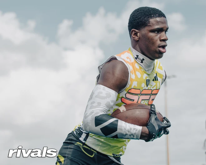 Ryan Wright (@ryanwrightrng) on Twitter photo Southeast Spotlight: Five best performances seen this offseason <a href="/joshisathe1/">Joshisa”jojo”Trader ¹</a> <a href="/DavidLSandersJr/">David Sanders Jr.</a> <a href="/merritt_london/">London Merritt</a> <a href="/JasonZandamela/">Jason Zandamela🇲🇿</a> <a href="/LawayneMcCoy1_/">Lawayne McCoy</a>
n.rivals.com/news/southeast… Southeast Spotlight: Five best performances seen this offseason <a href="/joshisathe1/">Joshisa”jojo”Trader ¹</a> <a href="/DavidLSandersJr/">David Sanders Jr.</a> <a href="/merritt_london/">London Merritt</a> <a href="/JasonZandamela/">Jason Zandamela🇲🇿</a> <a href="/LawayneMcCoy1_/">Lawayne McCoy</a>
n.rivals.com/news/southeast…