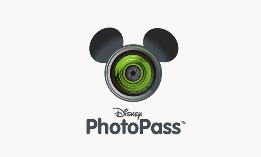 Disney trivia time:

On average, how many pictures do Disney Photo Pass cast members take on any given day?

1) 25,000 - 50,000
2) 50,000 - 100,000
3) 100,00 - 200,000
4) 200,000 - 300,000

#frankateartotheretravel #waltdisneyworld #disneyphotopass #memorymaker