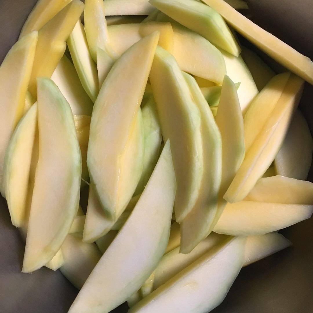 Debbie5941's tweet photo. It my favourite fruit in Thailand 🥰 https://t.co/OZxVGlLp6S