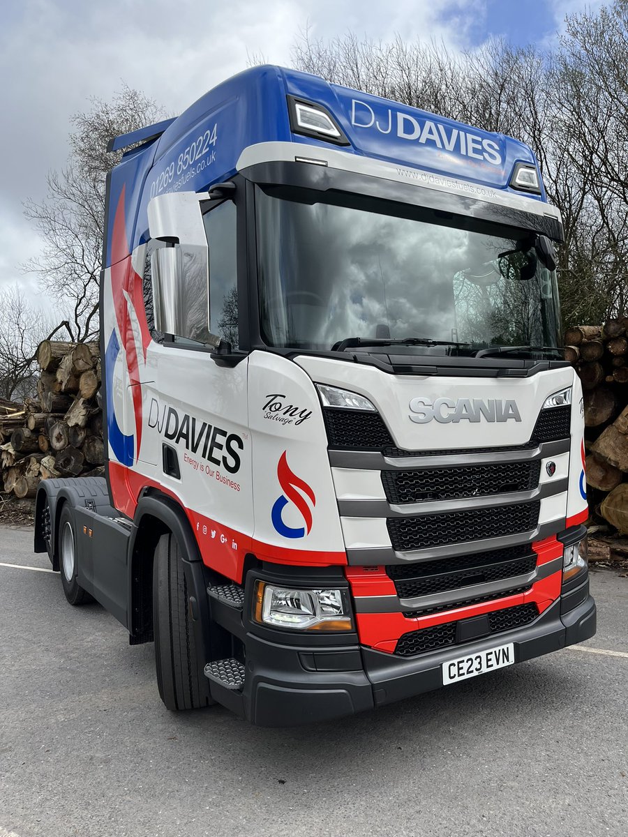 New member added to the DJ Davies fleet 🚛🚛.. Our R500 Scania bears the name Tony in honour of our colleague Tony “Salvage” Matthew’s who sadly passed away in May 2022 after he lost his brave but short battle with cancer. If you see Tony on your journeys be sure to give a 👋🏼..