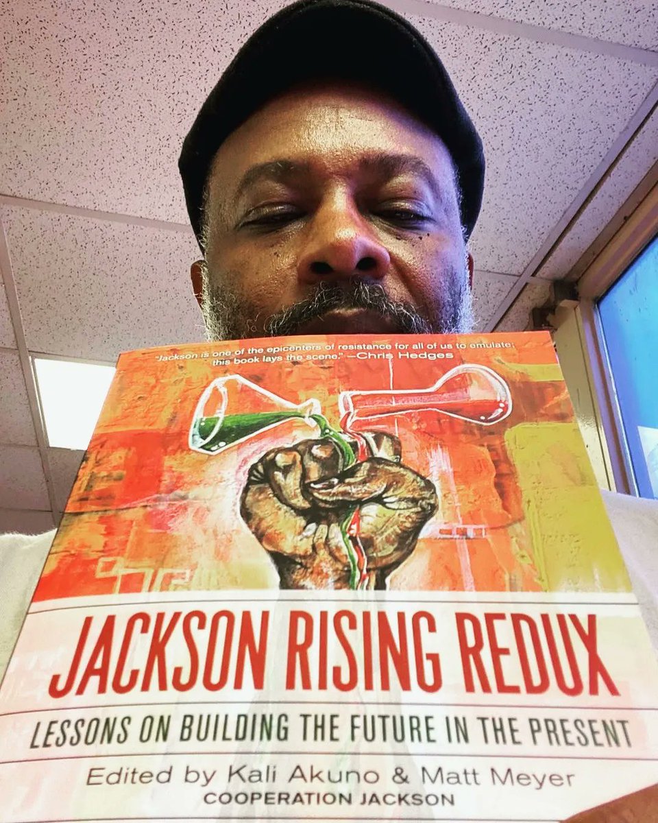 PMPressOrg's tweet image. Join Kali Akuno of @CooperationJXN with Chris Smalls @Shut_downAmazon of @AmazonLabor Union at Building Worker Power in Amherst today Friday, March 24th: buildingworkerpower.com

Get a signed copy of Jackson Rising Redux after the Plenary. Learn more blog.pmpress.org/events/kali-ak…