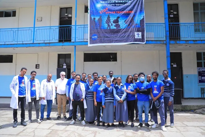 EecmyDassc's tweet image. Advocacy Campaign of the EECMY-DASSC Safe From Irregular Migration project in collaboration with Addis Ketema Secondary school.

#stopirregularmigration 
#saynotohumantrafficking 
#Stopthebohts 
#awareness