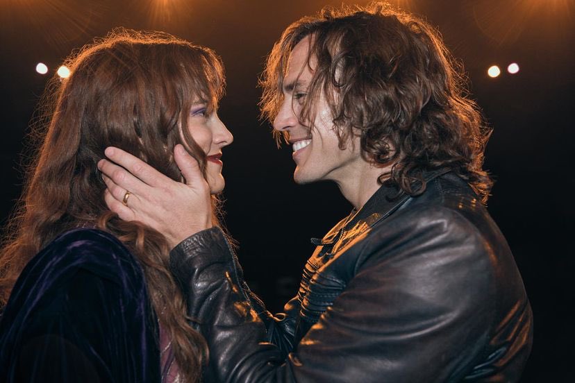 zaneschen's tweet photo. i would like to personally thank whoever was responsible for the chemistry reads for daisy jones and the six https://t.co/gR3lMS5rRx