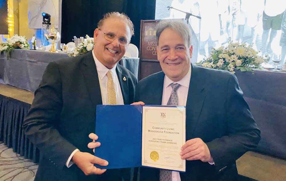 RudyCuzzetto's tweet photo. Thrilled to attend @CLMississauga’s 36th annual Tribute Dinner last night, honouring a truly visionary community builder — and my friend — Frank Giannone, now working to build the new Brightwater community on our #PortCredit waterfront. #MississaugaLakeshore #OntarioSpirit https://t.co/4jNu0rcO2s