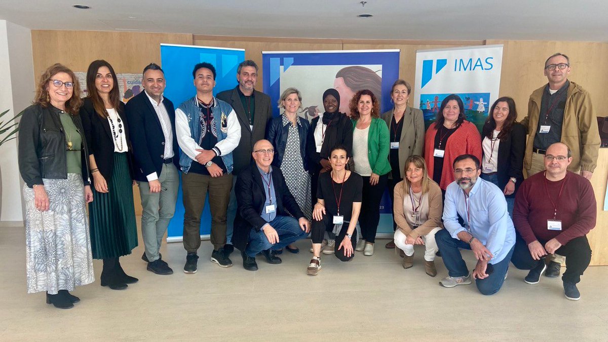 imasmallorca's tweet photo. ✅ Clausuram 2 dies intensos dedicats a analitzar i aprofundir en els models d'actuació i les polítiques desenvolupades envers els drets d'infants i adolescents

💙 Gràcies als ponents per les seves aportacions i als 300 assistents pel seu interès

ℹ️👉 https://t.co/aYxjqTbLWC https://t.co/T9ORCBdcQw