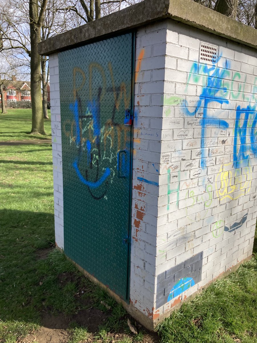 Lucy Henderson tweet media