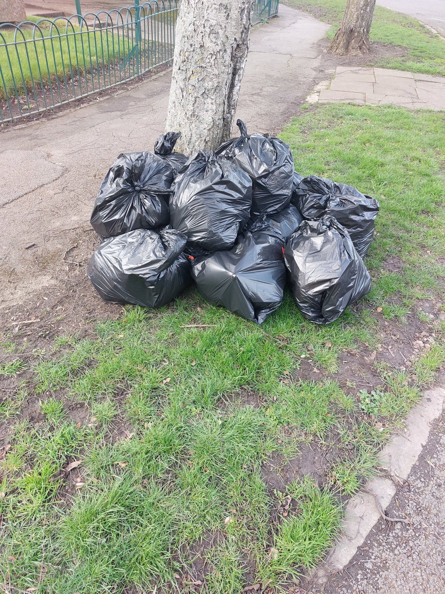 Lucy Henderson tweet media