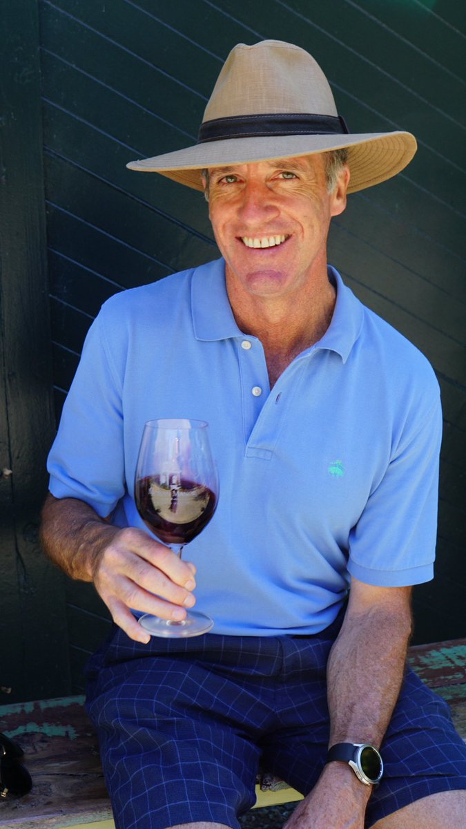 CellarAngels's tweet photo. Please join us in wishing Co-Founder of Cellar Angels and SIP host, Martin Cody a Happy Birthday! 🥂 🎉 🥳
P.S. Your attendance on SIP will be the greatest gift! 😎
#wine #cellarangels #hapybirthday #hbd https://t.co/sJlqe0Ptgt