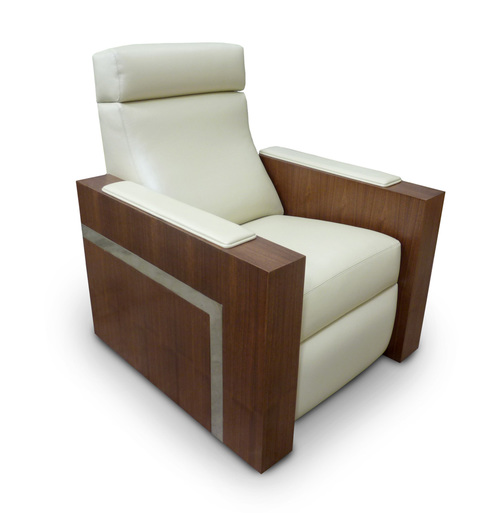 Kathryn Bigelow was the first woman to win at the #Oscars for Best Director in 2010 for The Hurt Locker. Fortress Seating has also been delivering firsts in home cinema for decades. 
loom.ly/XWu0Fow
