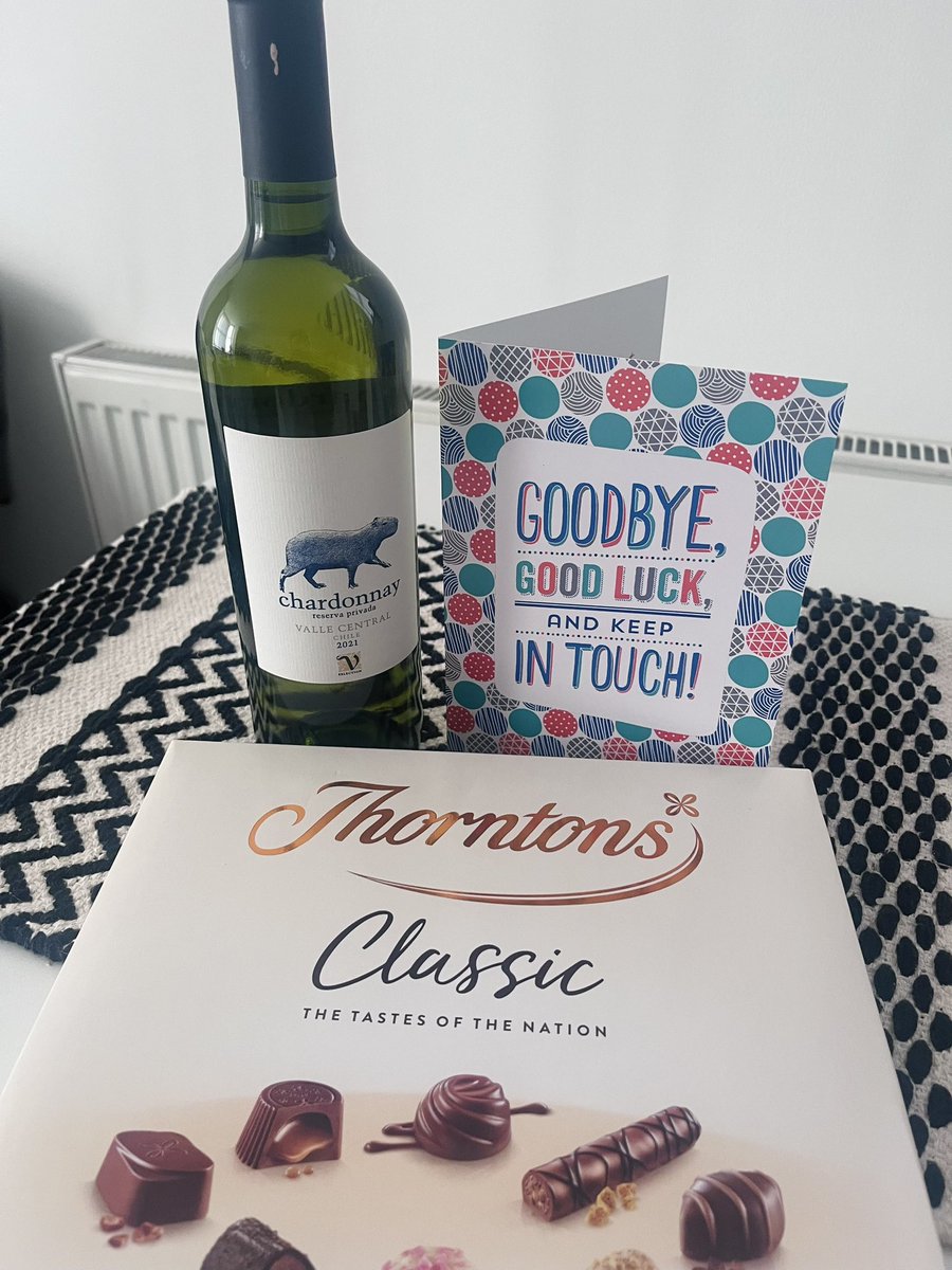 GCphysioo's tweet photo. Final day with @teamtraumaNUH today! 6months has flown by, it’s been a blast &amp; at times a whirlwind on the trauma wards but wouldn’t have it any other way! Will miss the team &amp; wonderful staff on F18 who’ve helped me along the way… onto Resp 👩🏽‍⚕️ https://t.co/ZyorsYzpEU