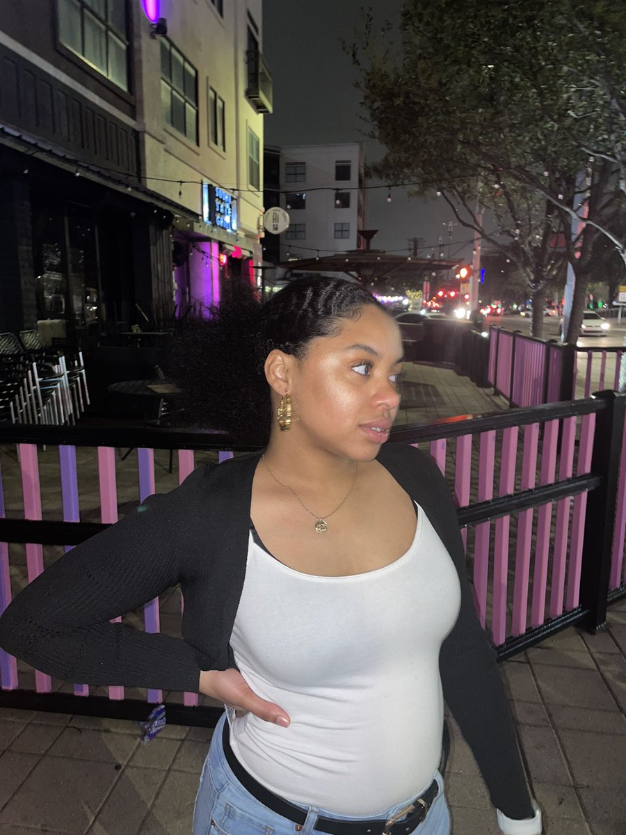 Mariee_ys's tweet photo. Was dragged out the house the other night and had the time of my life! 💜 https://t.co/v7tOtPGq8D