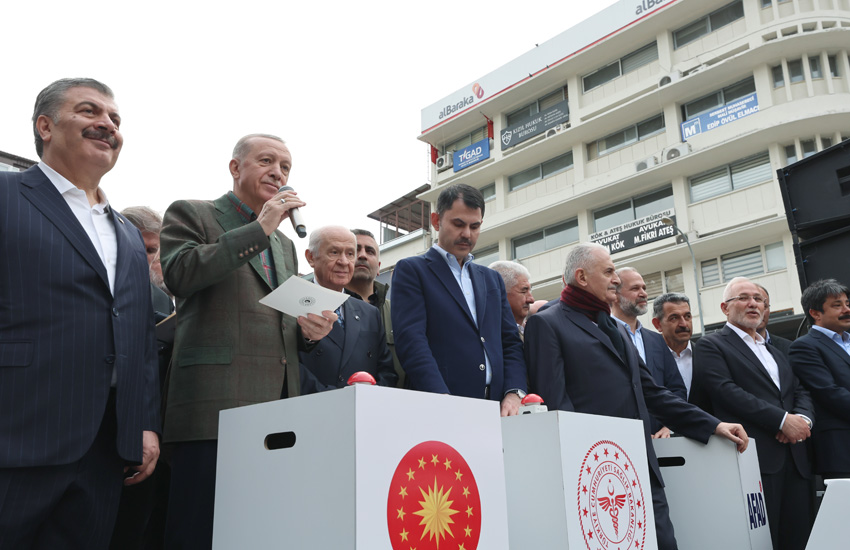 Cumhurbaşkanımız Sayın Recep Tayyip Erdoğan ve Genel Başkanımız Sayın Devlet Bahçeli, Hatay'ın İskenderun ilçesinde "Deprem Konutları ve Yeni Devlet Hastaneleri Temel Atma Töreni"ne katıldı.