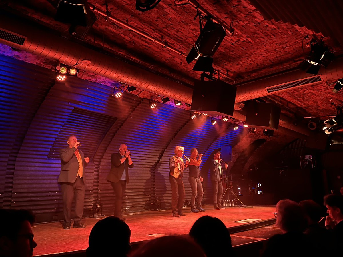 DeanSherringham's tweet photo. @FlyingPickets Great concert last night in Freiburg! They’ve still got it, worlds oldest boy band! https://t.co/RBJaDSpMEl