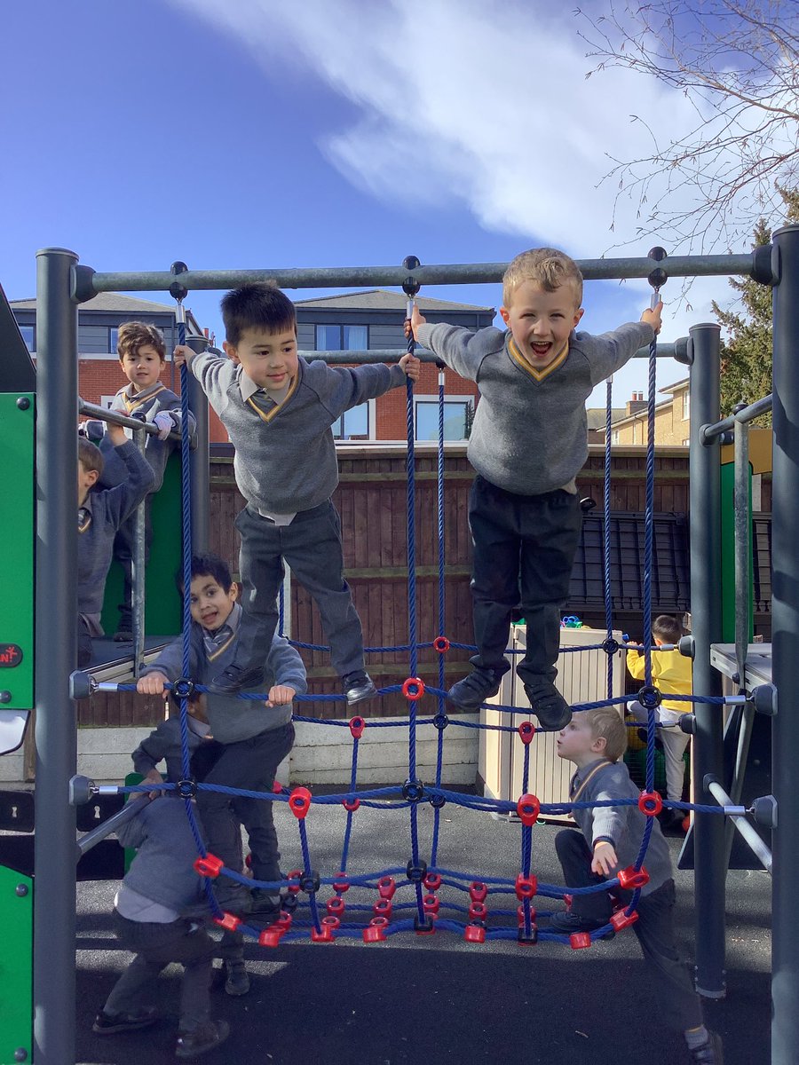 WCPS_Reception's tweet image. Finishing Spring Term on a high! 💙

#wimbledoncommonprepschool #eyfs #outdoorlearning #iaps