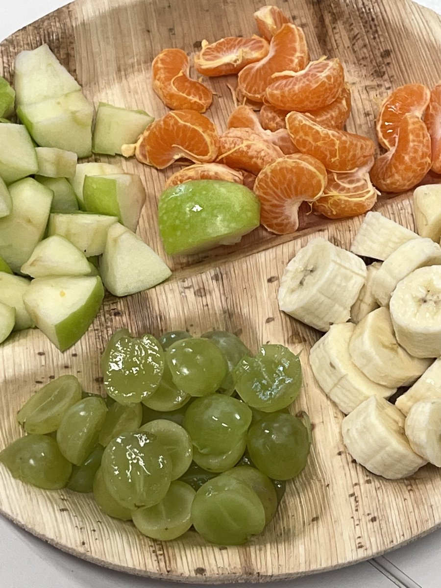 Miss Roberts tweet media