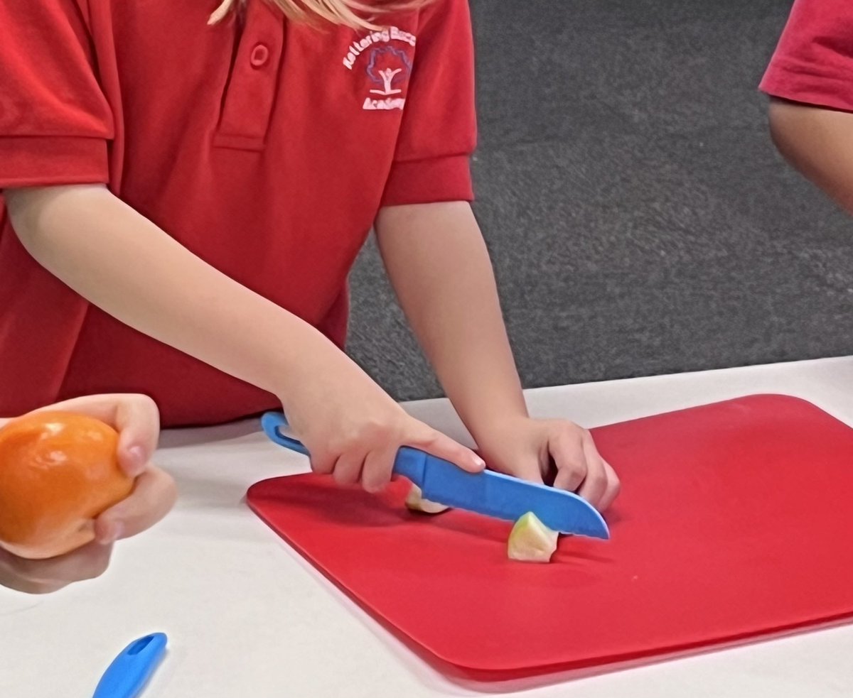 Miss Roberts tweet media