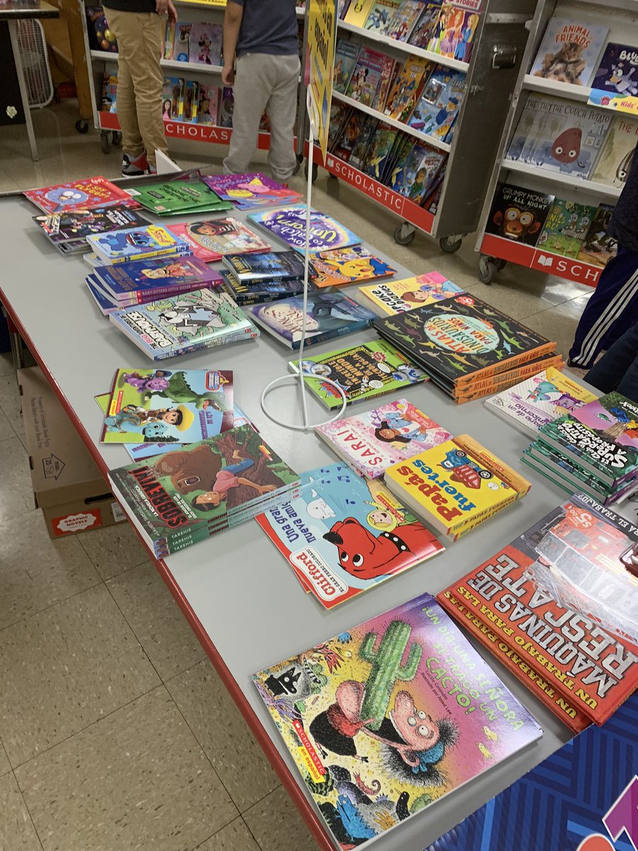 AcademyStreetES's tweet photo. Our Scholastic Book Fair is up and running! #acadeMyschool #scholastic #bookfair #read https://t.co/PHbANT4Sgf