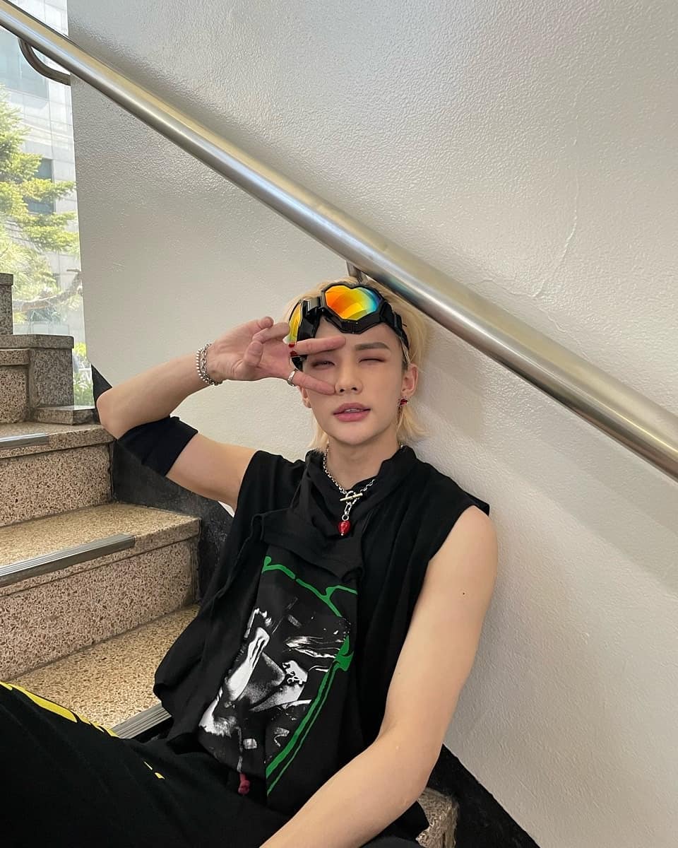 Good morning, ST♡Y. Feliz inicio de finde semana. ¿Qué tal amanecieron? Espero que bien, además que una sonrisa siempre es lo mejor para poner en marcha el día. Por mi parte así fue, me di una vuelta a un evento para después, tener mi tarde libre. ♡

𝑑endro (❀) artist #rฅn🖌