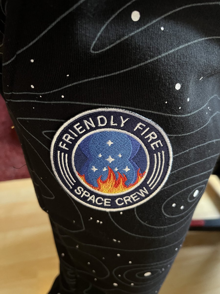 the5kyliner's tweet photo. Friendly Fire Hose kam an ☺️💫 #FriendlyFire8 https://t.co/Ge6g4BxDu0