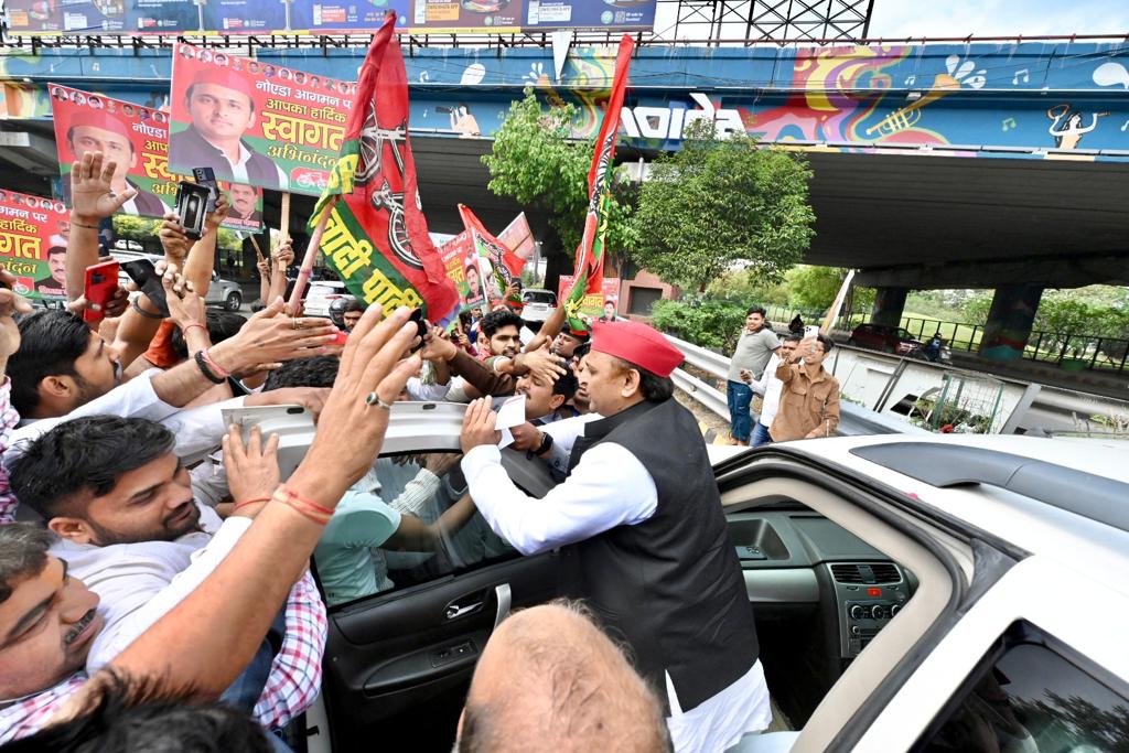 माननीय राष्ट्रीय अध्यक्ष श्री अखिलेश यादव जी का नोएडा - ग्रेटर नोएडा दौरा। <a href="/yadavakhilesh/">Akhilesh Yadav</a> <a href="/samajwadiparty/">Samajwadi Party</a> <a href="/DrRajpalKashyap/">Dr. Rajpal Kashyap</a>
