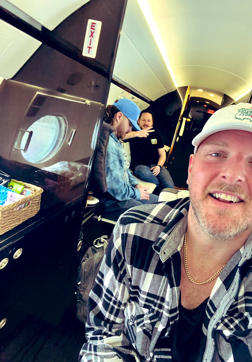 PatMcAfeeShow's tweet photo. That Italian in the back is getting married.. this weekend, it is our duty to celebrate him.

Congrats @nickmaraldo.. we love yew paisan 🤌🏼🤌🏼🤌🏼 https://t.co/MMaZzFVx5e