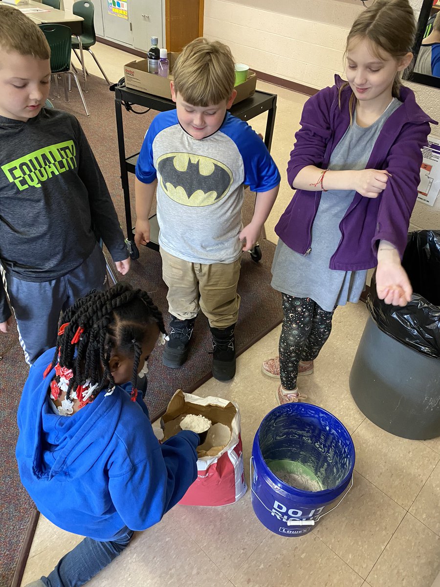 MrsGambinoMath's tweet photo. Making SLIME to pour on Mrs. Mullins at the assembly. #warh https://t.co/Ru0lwBwWtf