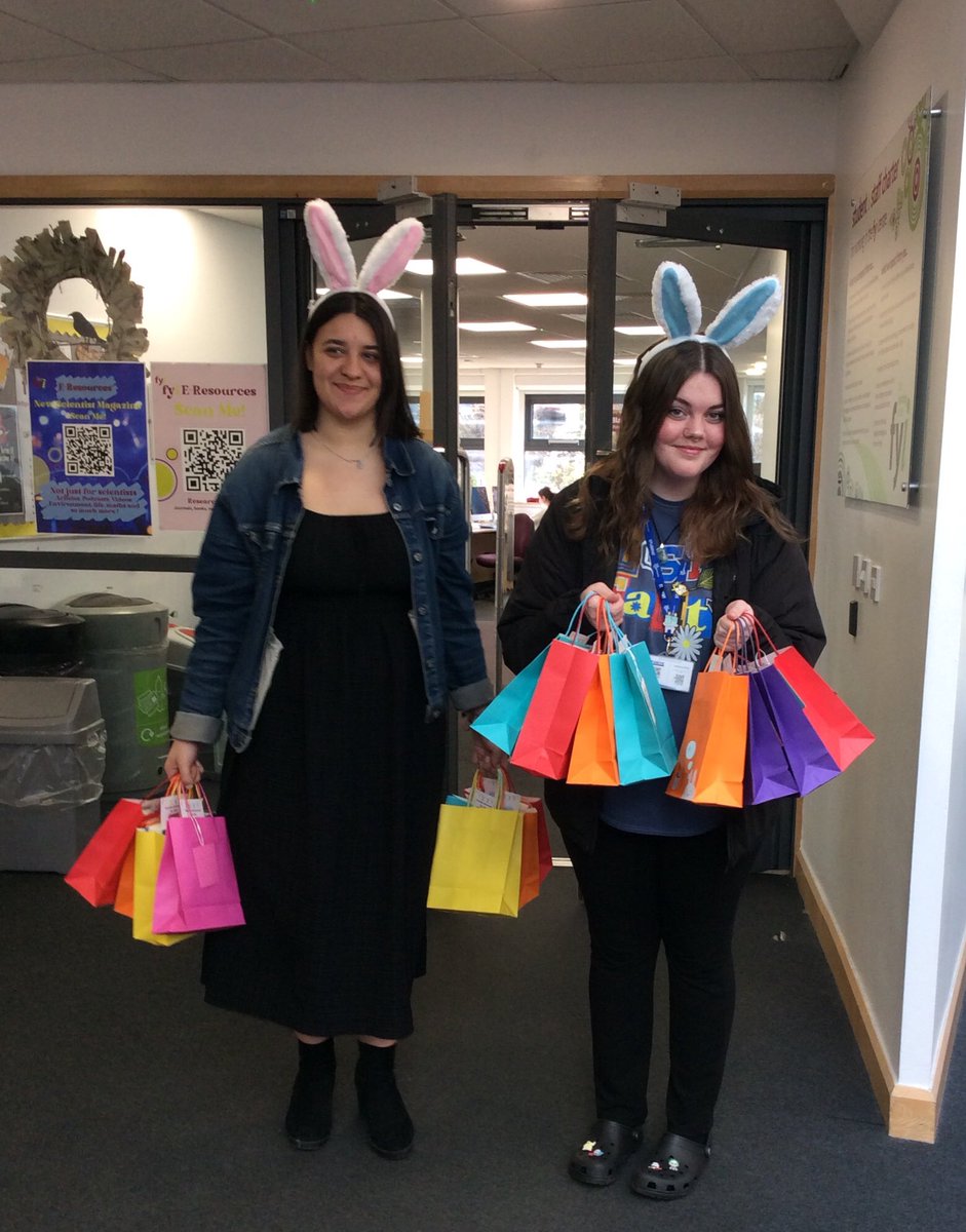 FYiBlackpool6th's tweet photo. Our Literacy Champs have been busy preparing and delivering the Easter Book Drop. Look out around College @BlackpoolSixth for your chance to take one home. Happy reading and enjoy the chocolate 🍫 @Literacy_Trust #Easter2023 #easterbunny #getblackpoolreading https://t.co/TNC7FV5tBI