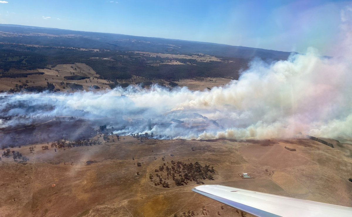 bgifford's tweet photo. Returned from a deployment to help contain a dangerous grassfire in NSW that destroyed nearly 4,500 hectares, there is power in volunteering. Not only does it benefit the community in need, but it also has significant benefits for the companies and their staff who do this. https://t.co/AyFwB6hZ8M