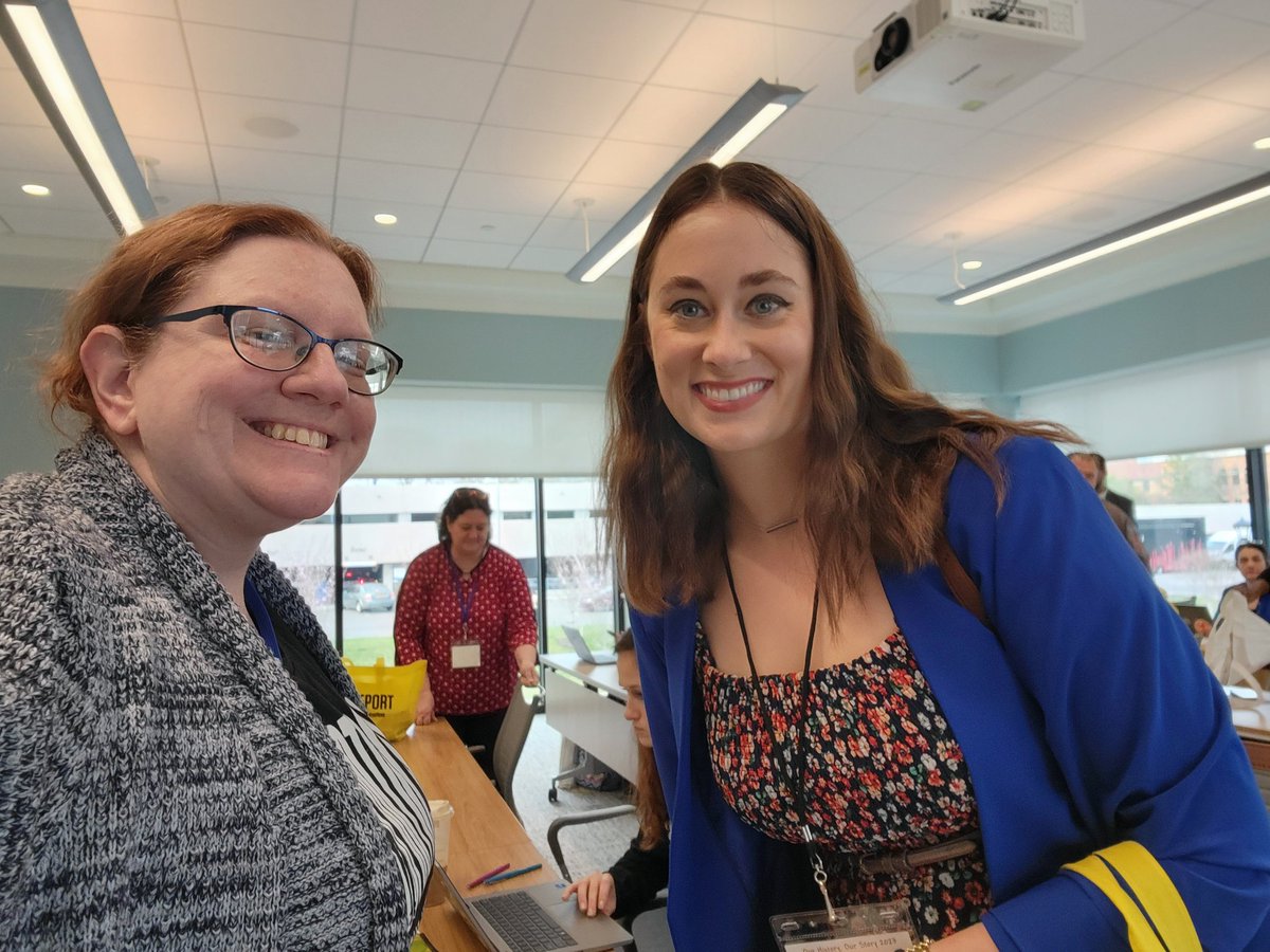 CivicsQueen's tweet photo. Love meeting my digital PLC mates irl! @CivicsGOAT and @CivicsQueen in the same spot! #flashdebate #vcss23 https://t.co/Bxo6eMXVak