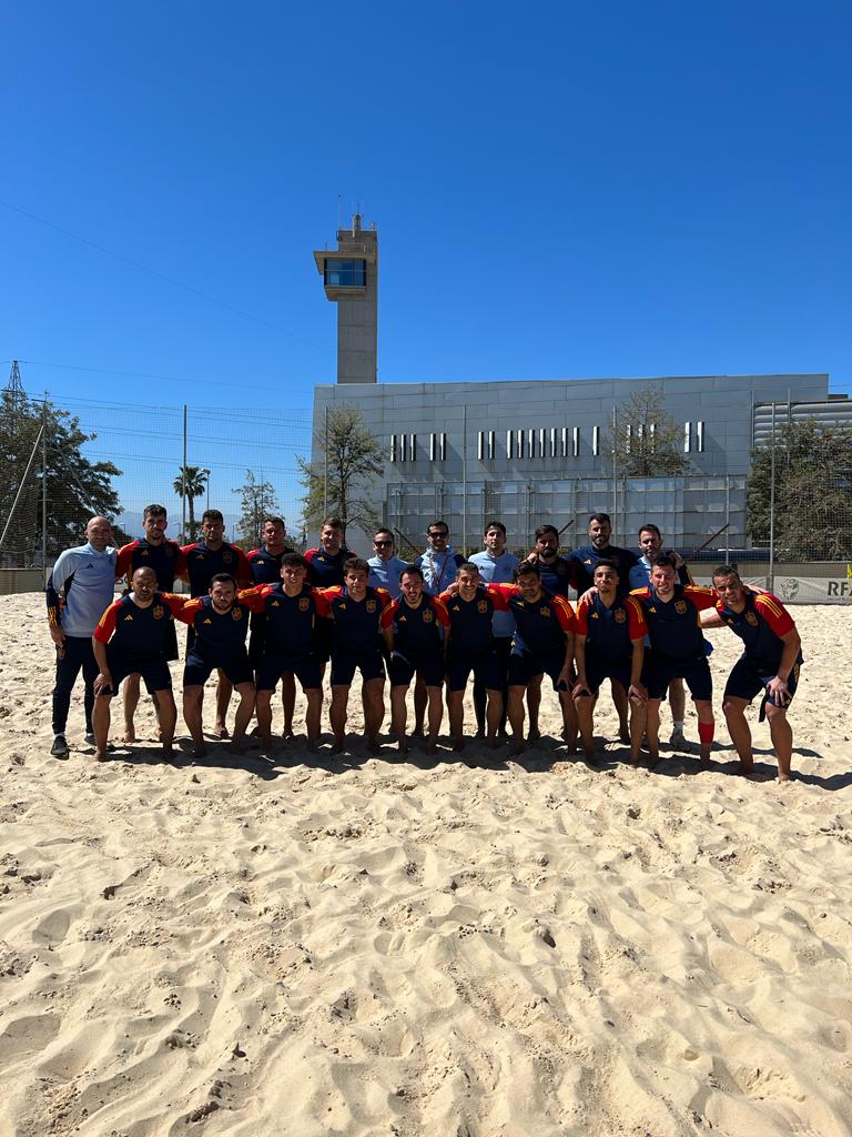 joselitosg10's tweet photo. Finalizamos una concentración muy productiva, más enfocado que nunca en lo que puede estar por venir. Seguimos trabajando
💪🏼🔋🤪 

@FutbolPlayaRFEF https://t.co/1jGOnvjidq