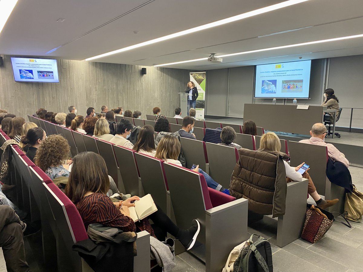 Un centenar de persones participen en la II #JornadaSMAP23 que s’ha centrat en buscar solucions per afrontar la salut pediàtrica i el medi ambient

També s’ha celebrat la cinquena plantada de plançons amb la participació de més de 50 famílies🌳

🔗bit.ly/40vX54F