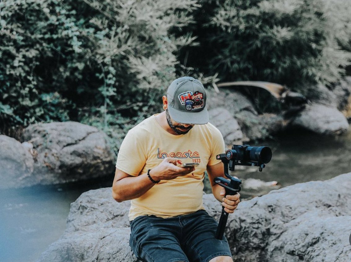 Yolumdan çekil, benim oksijenimi kullanıyorsun