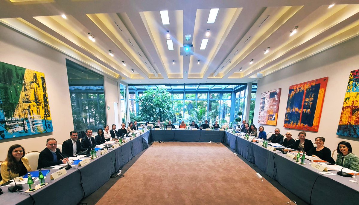 FedefedeFri's tweet photo. Already looking forward to #ESMO24!
Scientific Committee at work putting together a fantastic programme @RebeccaDSing @AndresC27622123 @FAndreMD @peters_solange @myESMO @KKronig https://t.co/ze3V49B0hc