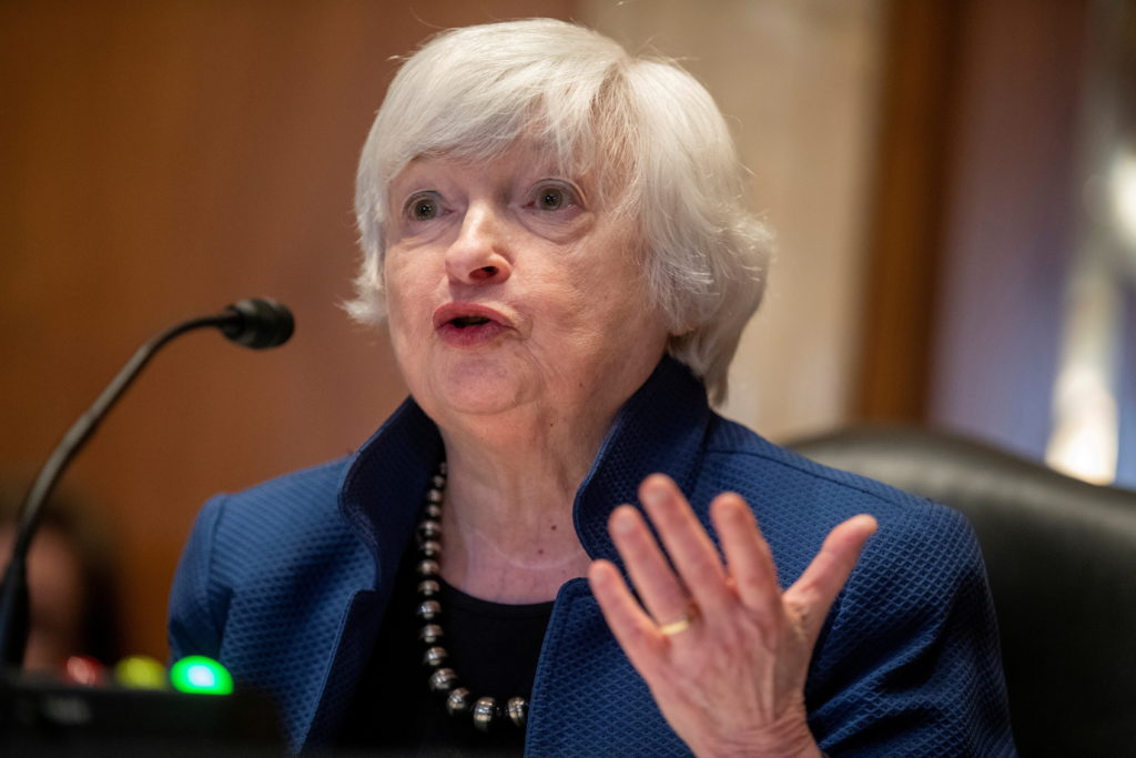 ArchieIntel's tweet photo. BREAKING‼️🇪🇺 Yellen calls emergency meeting of 'Financial Stability Oversight Council' for Friday as the banking crisis spreads to Germany - Bloomberg

Anybody up? 😯 https://t.co/IDOF4dn6oR
