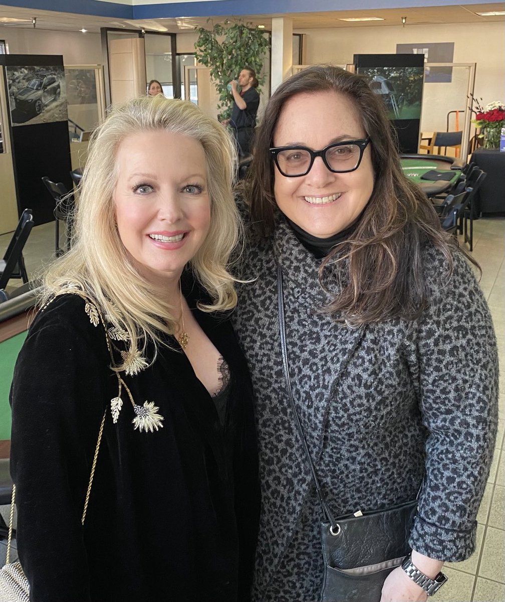KymKarath's tweet photo. At an event for the foundation Lisa and I started for young adults with disabilities, after they age out of the school system. #aureliafoundation #creativesteps #specialneeds https://t.co/q8fIHhI1oO