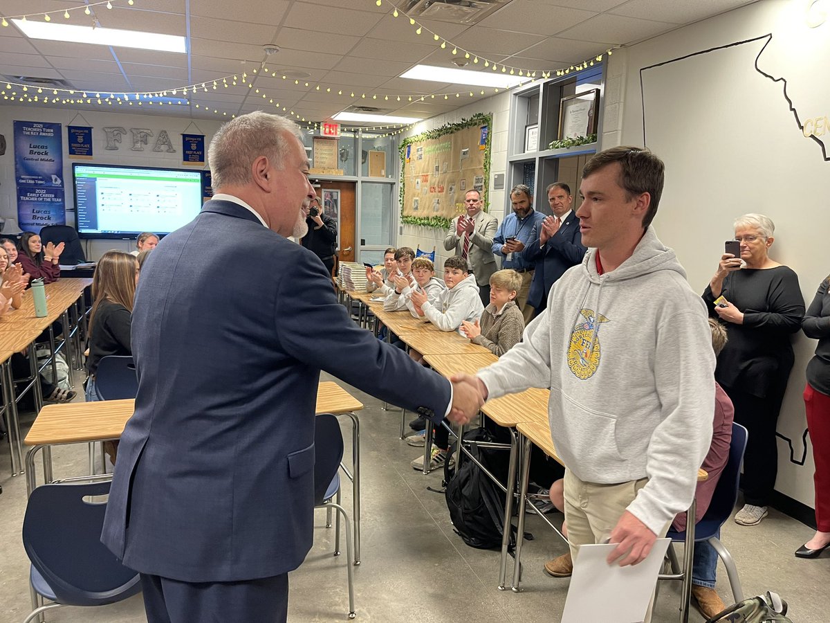 scottkcowart44's tweet photo. Congratulations to Lucas Brock of Central Middle School on being selected as a finalist for State Teacher of the Year! A shinning example of a premier teacher positively changing lives everyday!  #24STRONG #LionStrong https://t.co/nQ7yh3p28v