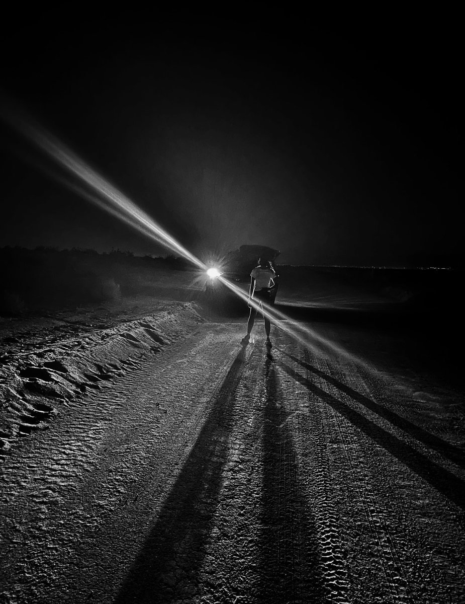 FARRAHXYZ's tweet photo. That time when I attempted to run from LA to LV in over 103 degrees Fahrenheit (39 C). #nospectators #norules #thespeedproject #TSPSOLO #TSPSOLO2021 #LALV #IYKYK https://t.co/PQ44bBVxhe