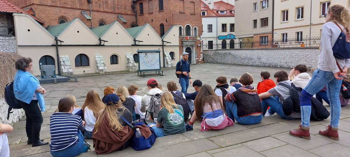 Fascinating afternoon exploring the Jewish Quarter in the beautiful city of Krakow. #deanclosetrips #distinctlydeanclose #deancloseexploration