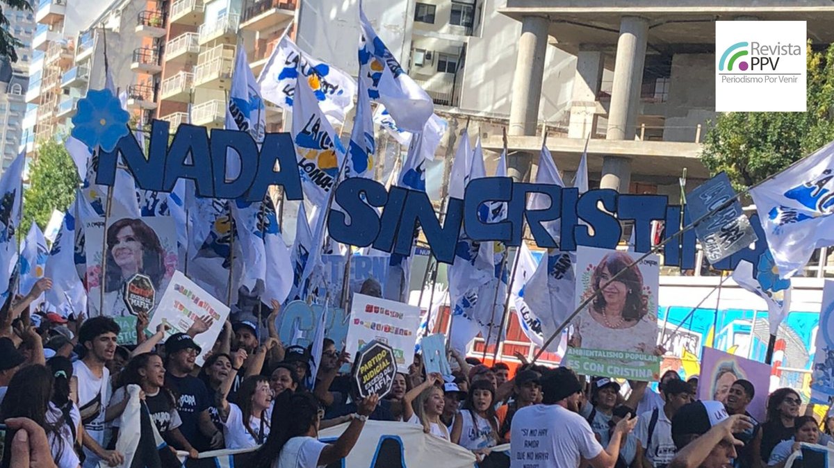 RevistaPPV's tweet photo. 🗓️ #24DeMarzo.
Marcha desde la exEsma a #PlazaDeMayo.

Ph: Vicente Castro. https://t.co/pT6DNaoEc7