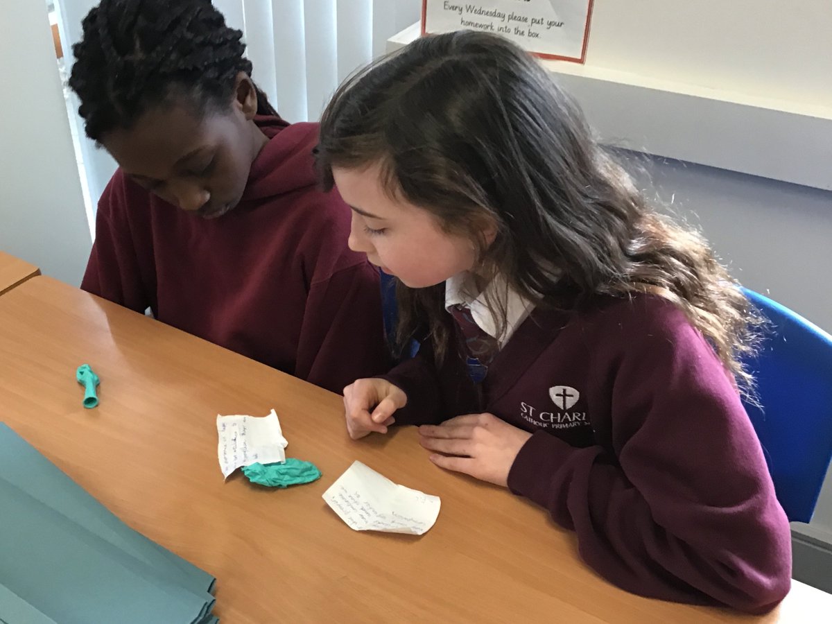StCharlesPrimNE's tweet photo. During creative prayer this week, the children enjoyed sharing their balloon prayers with one another #creativeprayer #Lent2023 https://t.co/2gsEpRWtLU