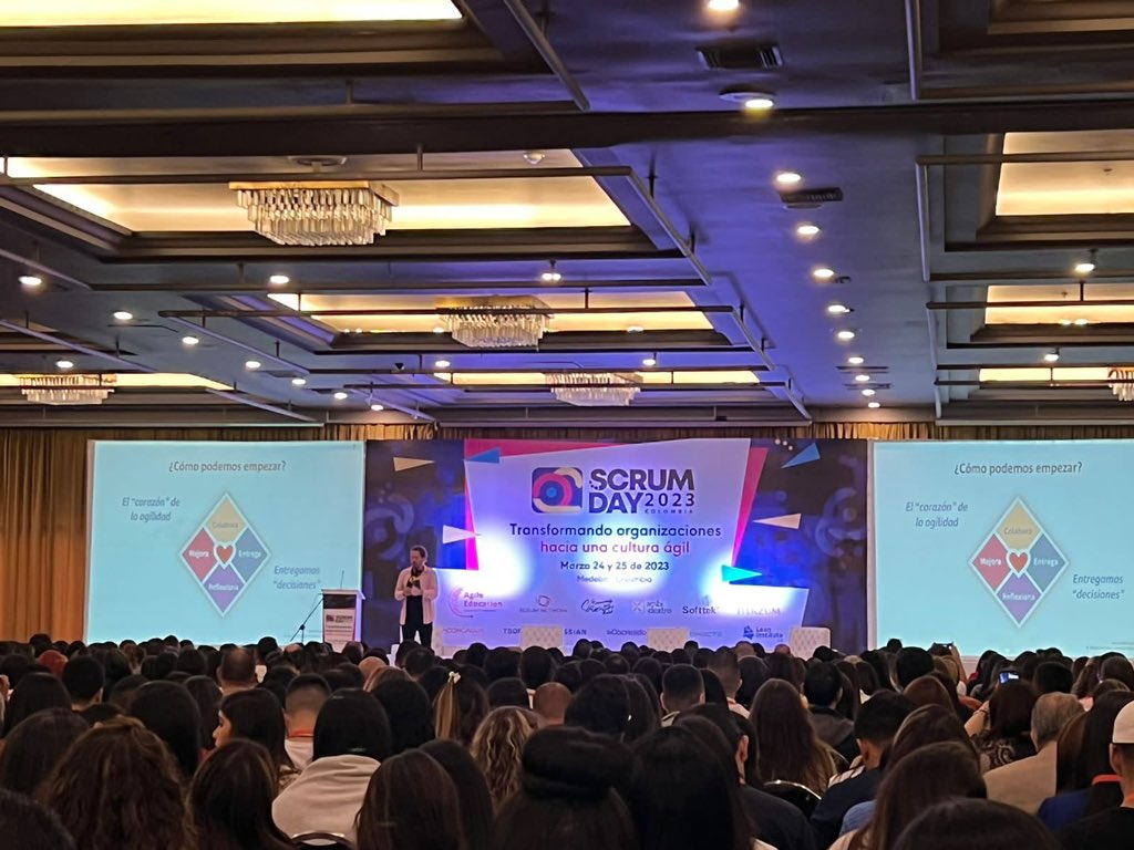Arranca el ScrumDay Colombia 2023, con mucho entusiasmo, lleno total y gran Keynote Speaker: Alistair Cockburn

A aprender mucho! <a href="/ScrumDayCo/">ScrumDayColombia</a> #scrumdaycol2023