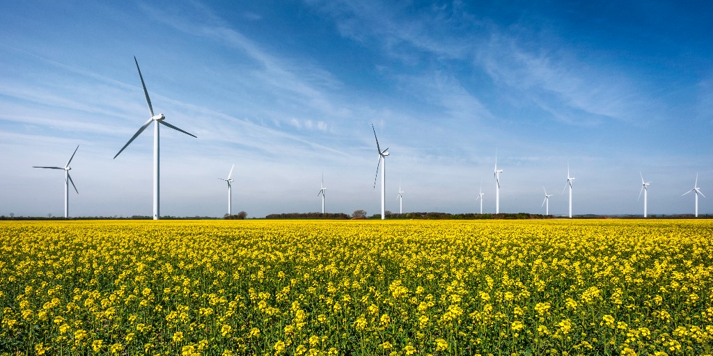 ClarkeWillmott's tweet photo. Associate Kate Evans provides expert analysis on Jeremy Hunt’s 2023 #SpringBudget and what it means for carbon capture and storage (CSS) and the UK’s #climate Read more here: https://t.co/x6oHIGZDz3 https://t.co/wWaIo95o47