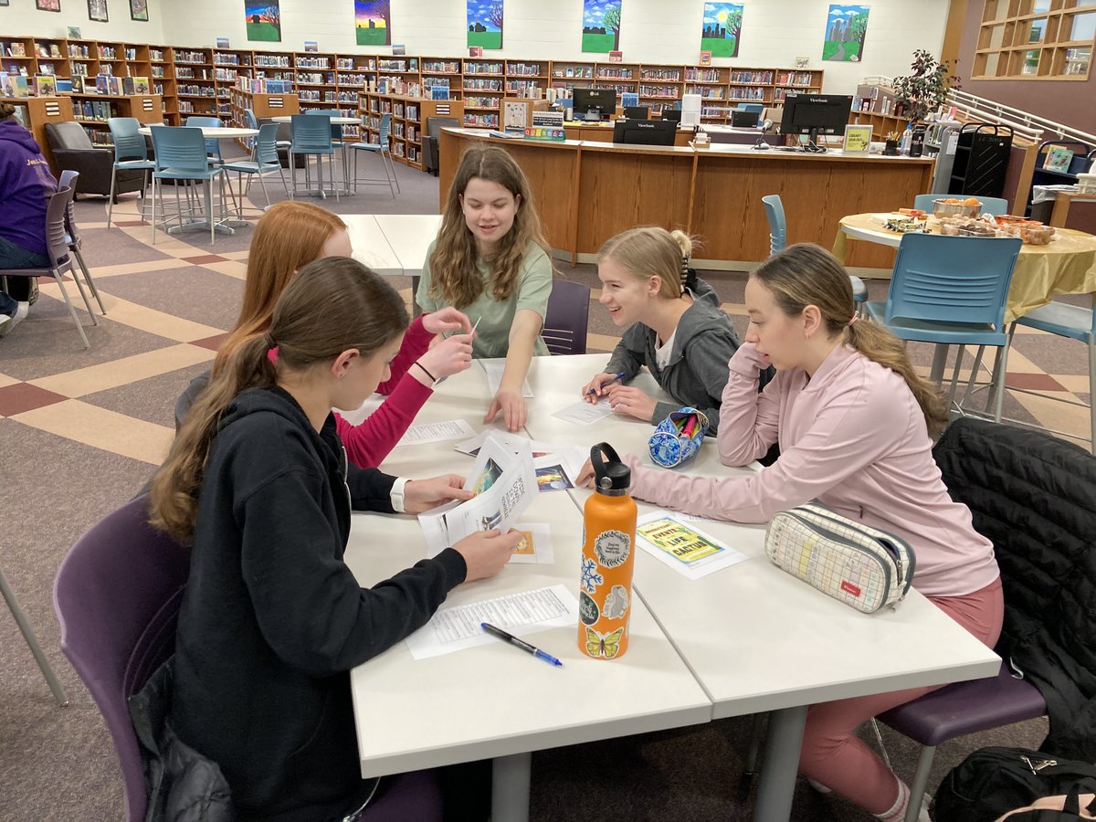 hlcD70's tweet photo. Last day before break and the #HighlandReads committee was hard at work on the process of selecting our fall 2023 title possibilities! Incredibly grateful to the students and teachers who volunteer their time to lead the program! #d70Hornets #LibrariesBuildCommunity https://t.co/y5hQeoCi3x